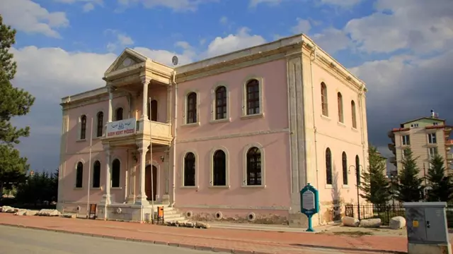 REDİF TABURU BİNASI